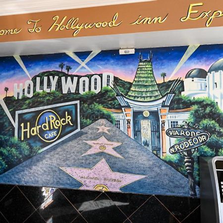 Hollywood Inn Express North Los Angeles Esterno foto